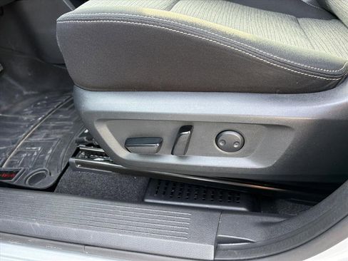 Certified 2022 Nissan Rogue SV image 17