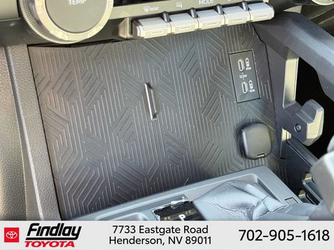 Certified 2026 Toyota Tacoma SR5 AWD/4WD image 28