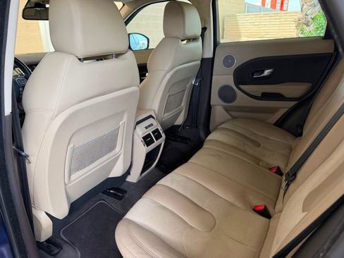 Used 2014 Land Rover Range Rover Evoque Pure AWD/4WD image 32