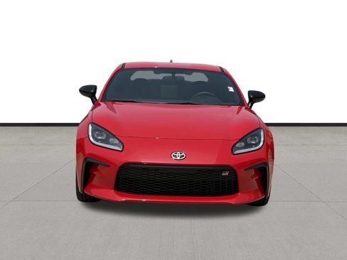 Used 2023 Toyota GR86 Premium RWD image 2