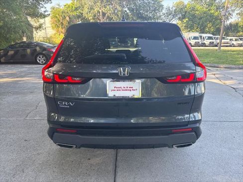 Used 2023 Honda CR-V Sport image 7