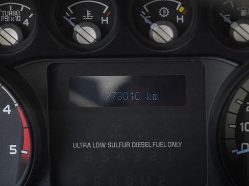 Used 2015 Ford F550 4x4 Regular Cab Super Duty image 24