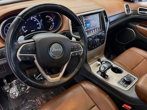 Used 2015 Jeep Grand Cherokee Summit w/ Platinum Series Group AWD/4WD image 7