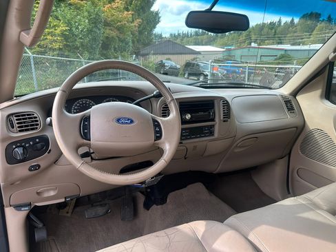 Used 2002 Ford F150 Lariat image 11