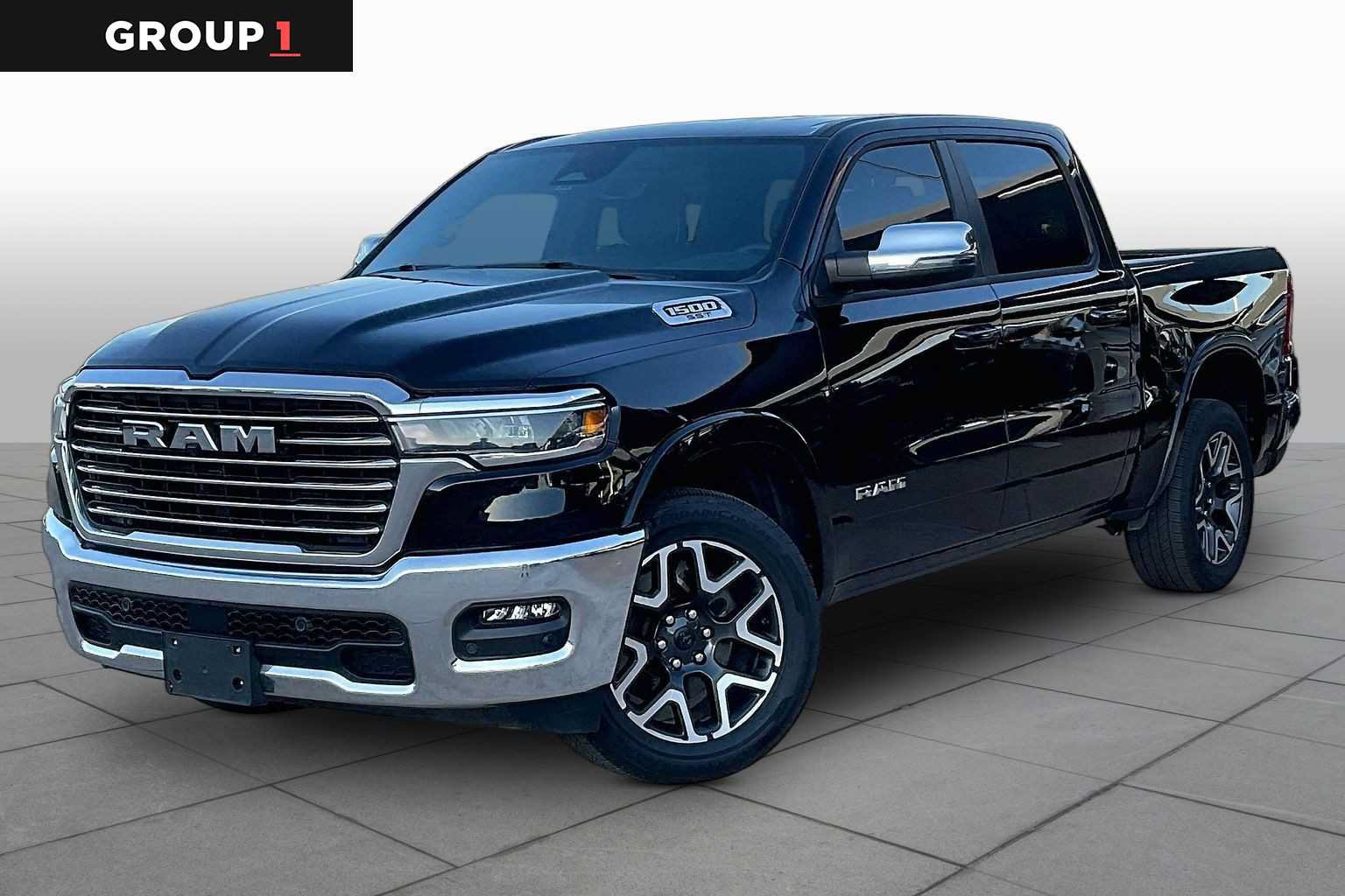 Used 2025 RAM 1500 Laramie AWD/4WD image 1