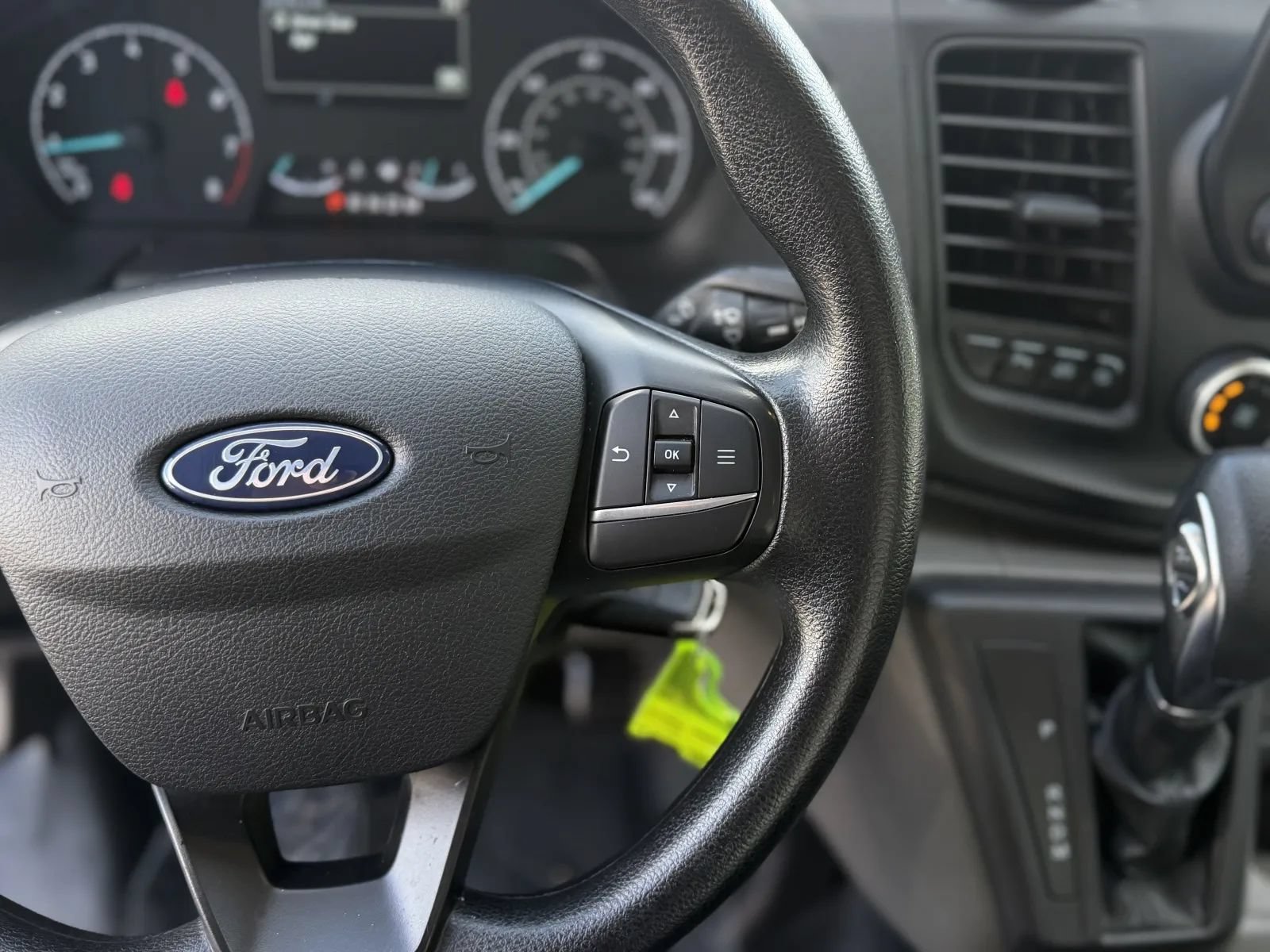 Used 2023 Ford Transit 250 Medium Roof AWD image 21