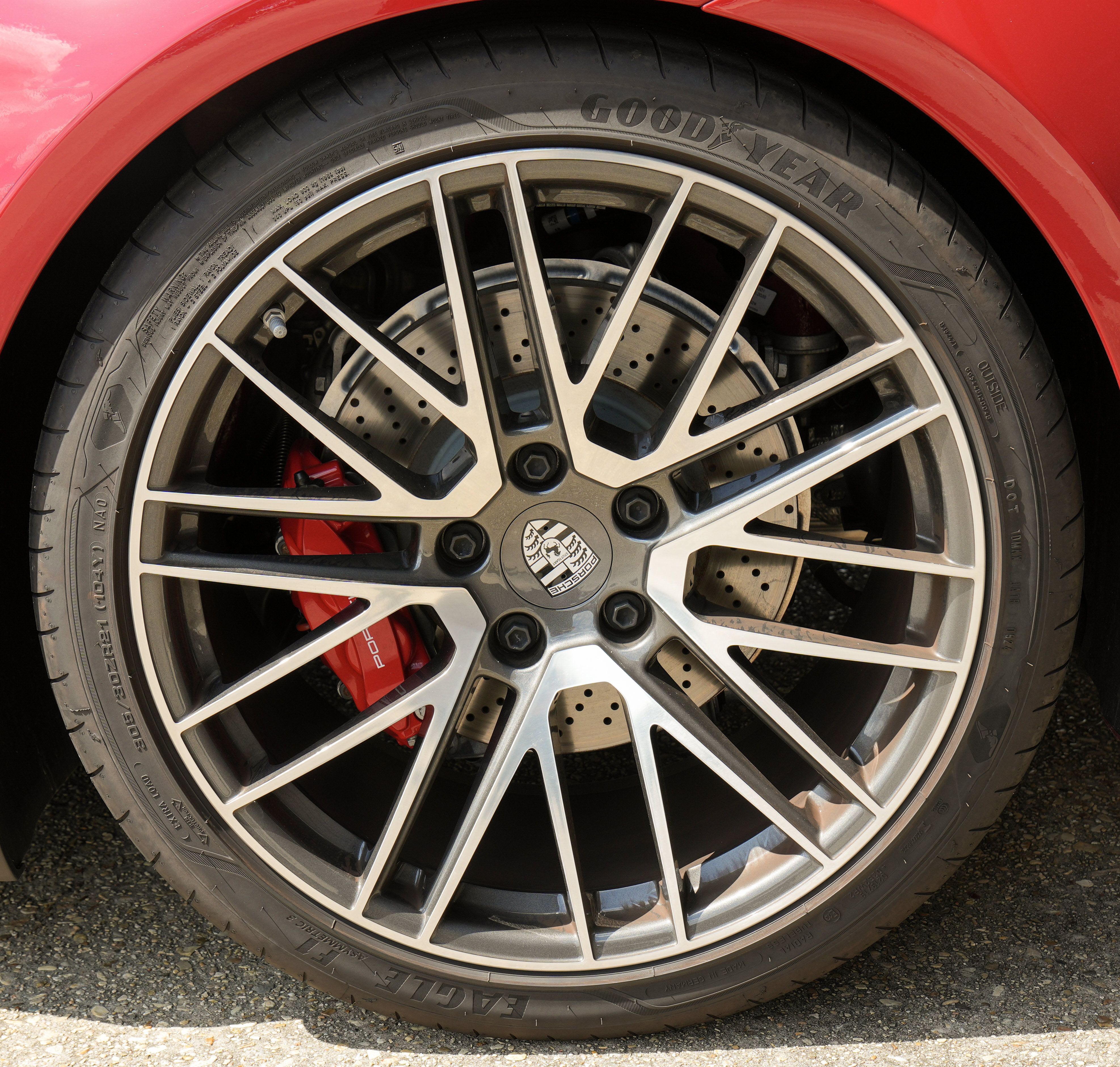 Certified 2024 Porsche 911 Carrera S RWD image 11