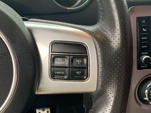 Used 2014 Dodge Challenger SRT8 image 24