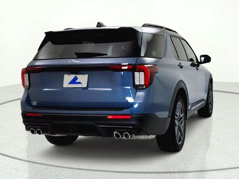 Used 2025 Ford Explorer ST w/ Sun And Sound Package AWD/4WD image 6