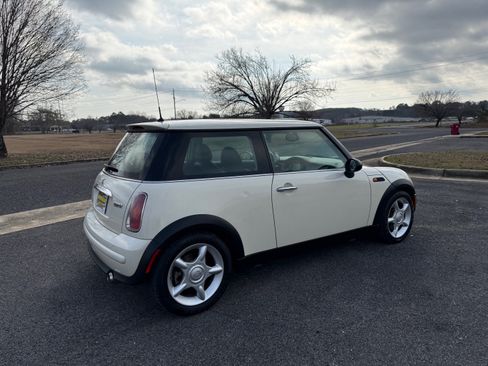 Used 2003 MINI Cooper Hardtop image 5