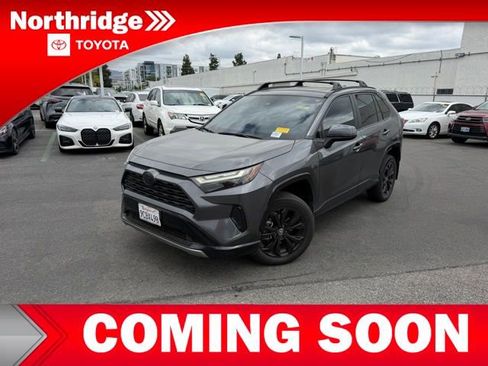 Used 2022 Toyota RAV4 SE w/ Convenience Package AWD/4WD image 1