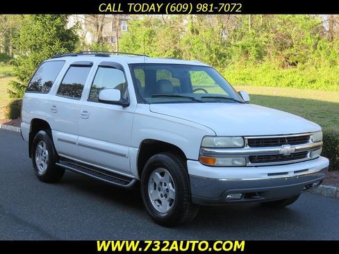 Used 2004 Chevrolet Tahoe LT w/ LT Preferred Equipment Group AWD/4WD image 3
