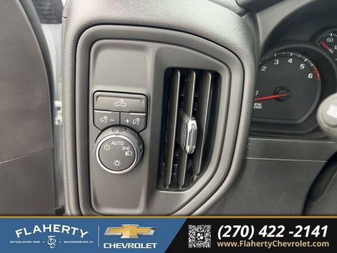 Used 2025 Chevrolet Silverado 1500 W/T image 17