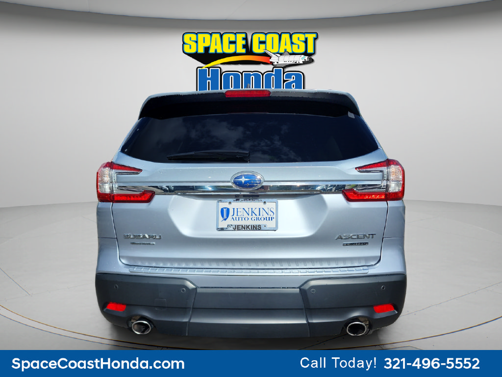 Used 2024 Subaru Ascent Limited w/ Technology Package AWD/4WD image 4