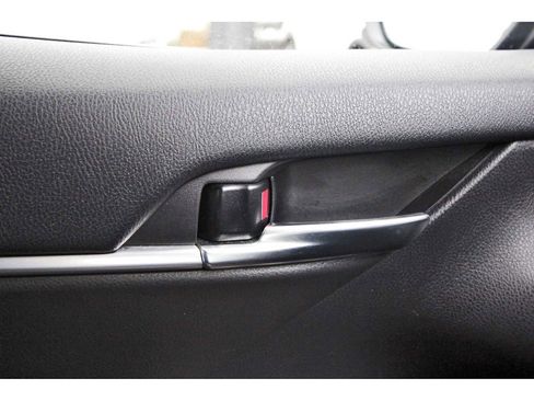 Used 2023 Toyota Camry LE image 18