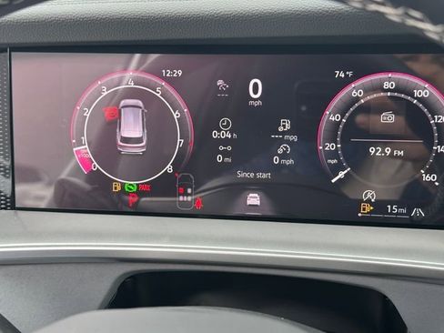 New 2026 Volkswagen Tiguan SE AWD/4WD image 35