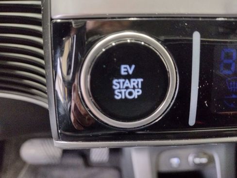 Certified 2023 Hyundai Ioniq 5 SEL image 34