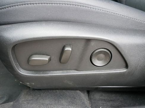 Used 2025 Chevrolet Equinox LT w/ Convenience Package II AWD/4WD image 13