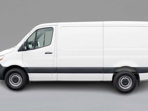New 2025 Mercedes-Benz Sprinter 2500 image 8