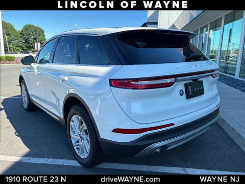 Certified 2023 Lincoln Corsair AWD image 4