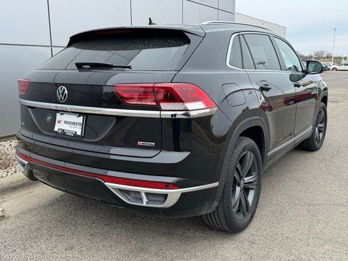 Used 2022 Volkswagen Atlas Cross Sport SEL R-Line AWD/4WD image 39