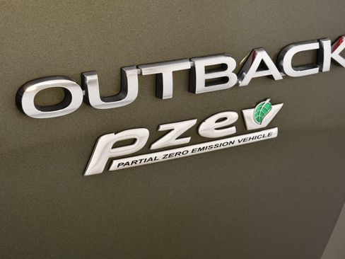 Used 2017 Subaru Outback 2.5i Limited w/ Popular Package #5 AWD/4WD image 21