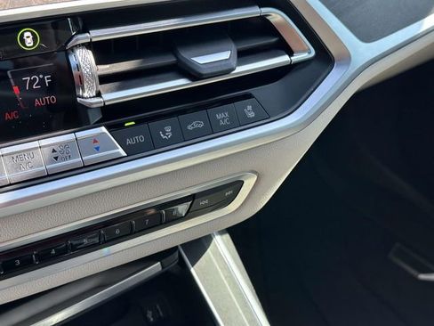 Used 2021 BMW X7 M50i AWD/4WD image 37