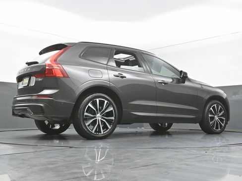 Used 2023 Volvo XC60 B5 Plus image 50