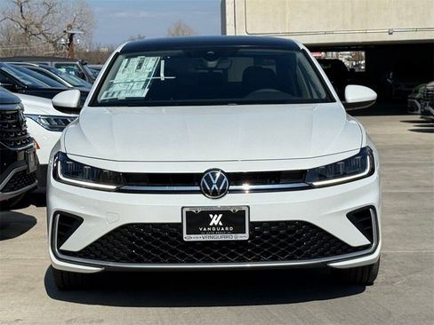 New 2026 Volkswagen Jetta SE image 6