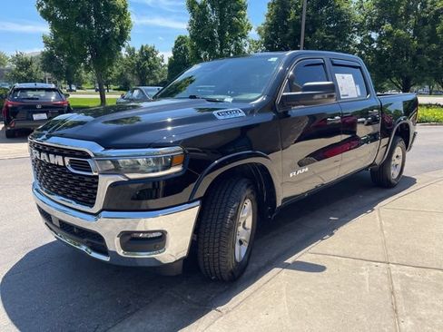 Used 2025 RAM 1500 Big Horn AWD/4WD image 7