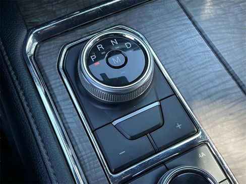 Used 2020 Ford Expedition Limited image 43