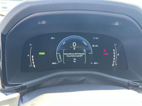 Used 2025 Toyota Camry SE w/ Convenience Package FWD image 21