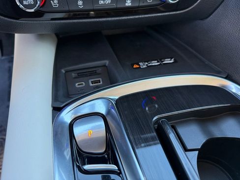 Used 2024 Buick Enclave Premium w/ Sport Touring Edition image 20