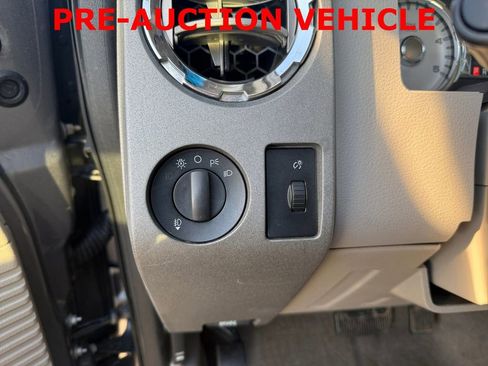 Used 2010 Ford F250 Lariat image 22