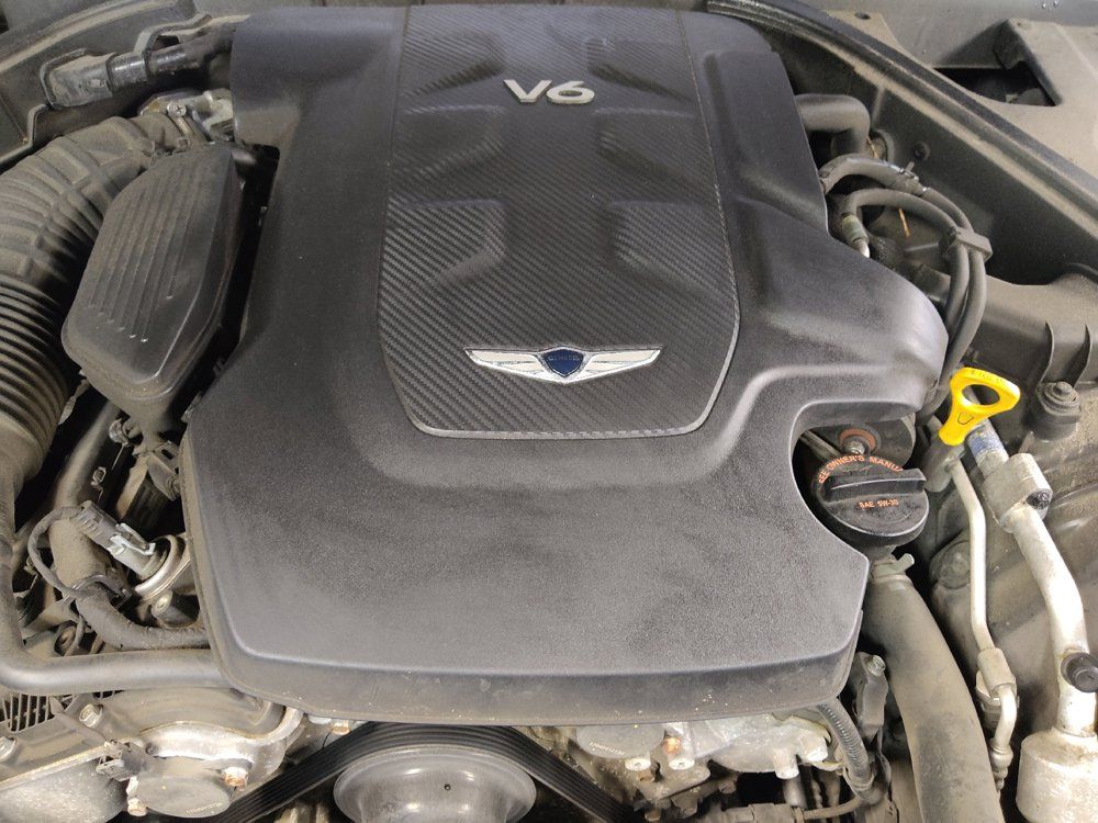 Used 2018 Genesis G80 3.8 RWD image 30