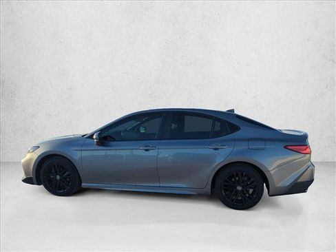 Used 2025 Toyota Camry SE FWD image 7