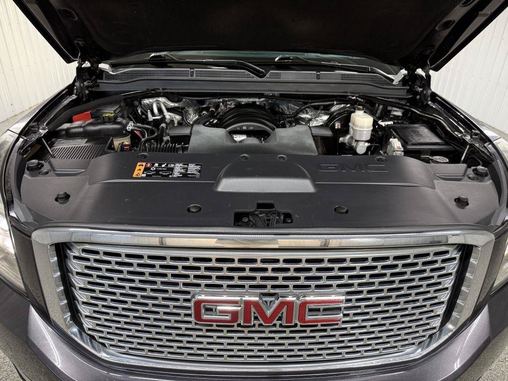 Used 2017 GMC Yukon XL Denali w/ Open Road Package AWD/4WD image 51