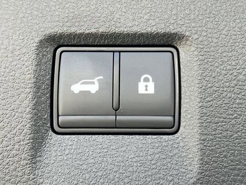 Used 2026 INFINITI QX60 Luxe w/ Cargo Package FWD image 6
