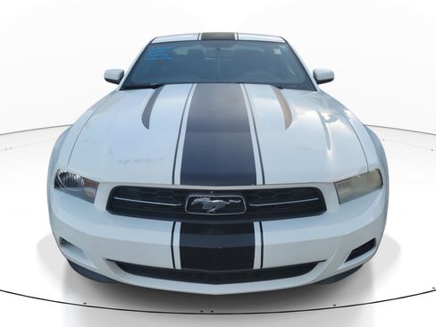 Used 2011 Ford Mustang Premium w/ Electronics Pkg image 2