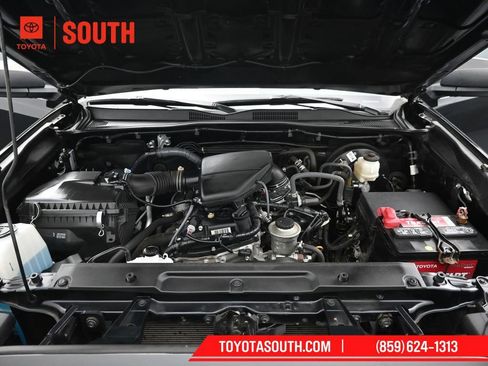 Used 2019 Toyota Tacoma SR image 26