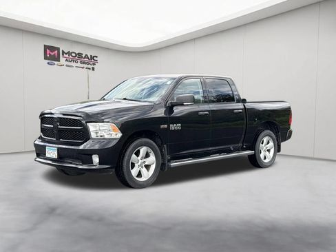 Used 2015 RAM 1500 Express AWD/4WD image 4
