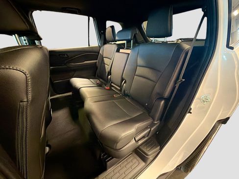 Used 2024 Honda Passport EX-L image 28