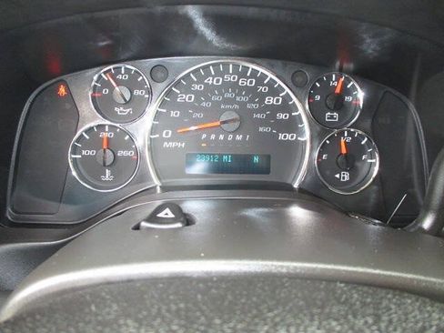 Used 2019 Chevrolet Express 3500 LS RWD image 19