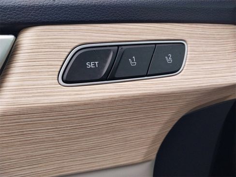 Used 2024 Hyundai Palisade Limited image 14