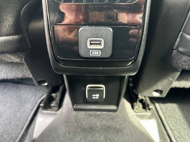 Certified 2025 Jeep Compass Limited AWD/4WD image 33