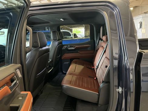 Used 2023 GMC Sierra 1500 Denali Ultimate image 10