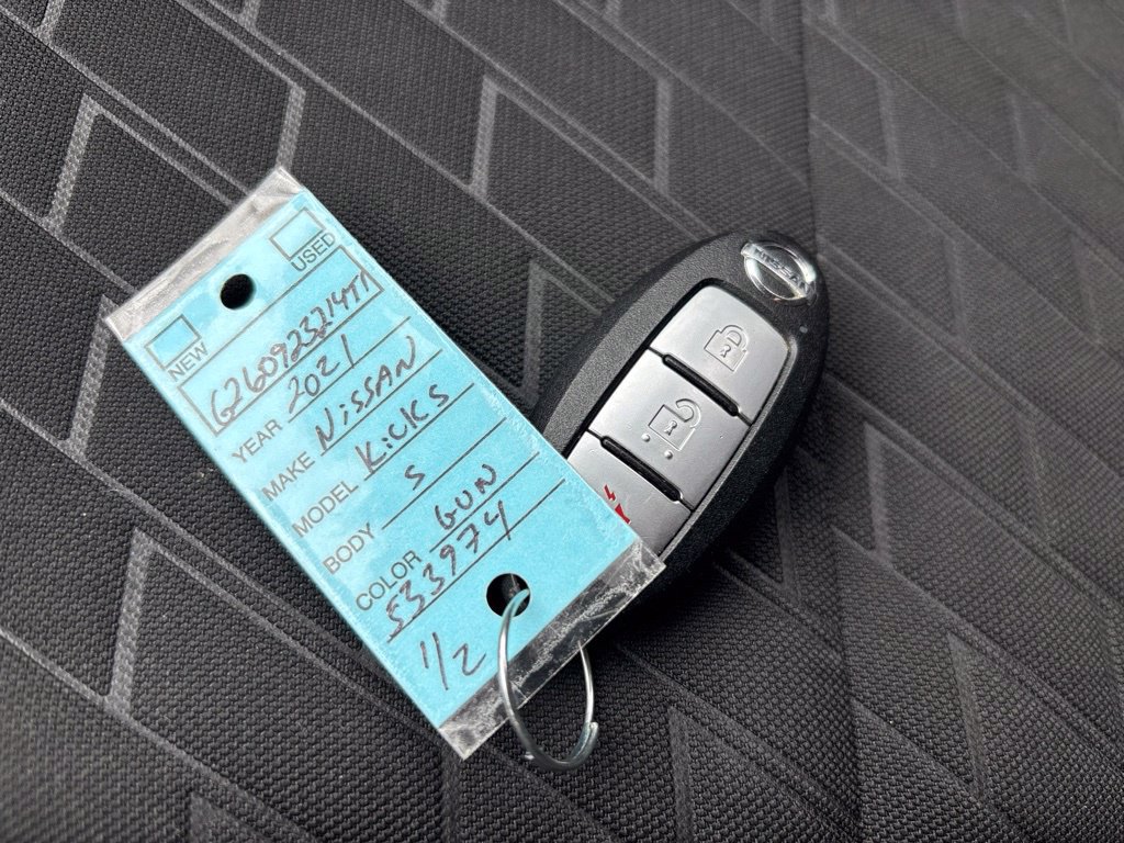 Used 2021 Nissan Kicks S FWD image 31