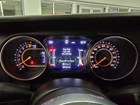 Certified 2020 Jeep Wrangler Unlimited Sahara image 21