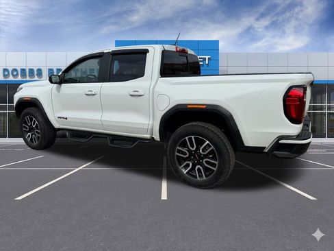 Used 2024 GMC Canyon AT4 image 6