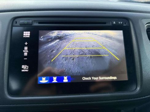 Used 2017 Honda HR-V EX image 35